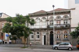 Commercial property Porto Boavista