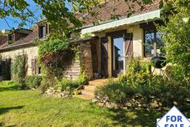 Detached Country House with Garden