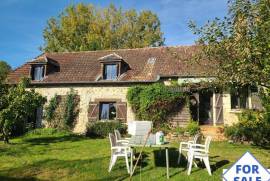 Detached Country House with Garden