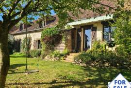 Detached Country House with Garden