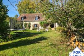 Detached Country House with Garden