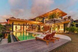 Elevate Your Lifestyle: Modern 5-Bedroom Uluwatu Villa with Ocean Breezes