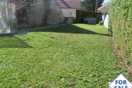 Solid Town House with Neat Garden