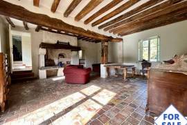 Detached Country House with Outbuildings