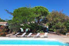 Traditional And Welcoming Villa With Pool