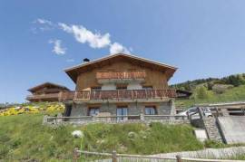 Detached stone and wood chalet close to LA ROSIERE ESPACE S