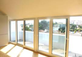 Exceptional Duplex with Sea View in Monte Estoril – Terrace,  Elevator Access & Premium Renovation