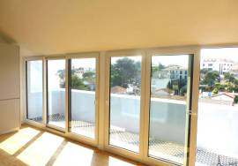 Exceptional Duplex with Sea View in Monte Estoril – Terrace,  Elevator Access & Premium Renovation