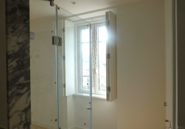 Exceptional Duplex with Sea View in Monte Estoril – Terrace,  Elevator Access & Premium Renovation