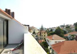 Exceptional Duplex with Sea View in Monte Estoril – Terrace, Elevator Access & Premium Renovation Exceptional Duplex with Sea View in Monte Estoril – Terrace, Elevator Access & Premium Renovation