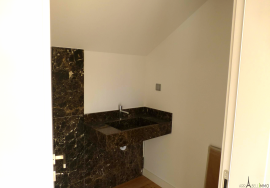 Exceptional Duplex with Sea View in Monte Estoril – Terrace, Elevator Access & Premium Renovation Exceptional Duplex with Sea View in Monte Estoril – Terrace, Elevator Access & Premium Renovation