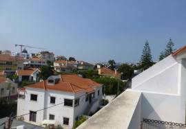 Exceptional Duplex with Sea View in Monte Estoril – Terrace, Elevator Access & Premium Renovation Exceptional Duplex with Sea View in Monte Estoril – Terrace, Elevator Access & Premium Renovation