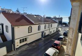 Monte-Estoril / Cascais/ Estoril T2 terrace in closed condominium with swimming pool