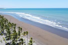 Luxury 2 Bed Home For Sale in Coco Beach