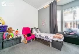 3 bedroom, Terraced House for sale