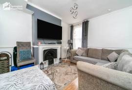 3 bedroom, Terraced House for sale