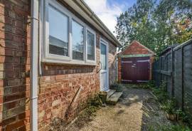 3 bedroom, Detached bungalow for sale