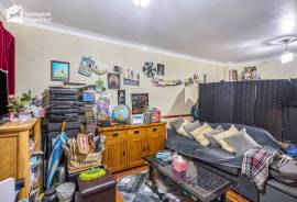 2 bedroom, Terraced House for sale