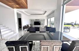 4 Bedroom Luxurious Sea View Villa - Peyia, Paphos