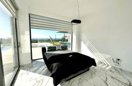 4 Bedroom Luxurious Sea View Villa - Peyia, Paphos