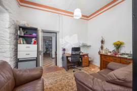 3 bedroom farmhouse with 2 outbuildings and 3 hectares (7.5 aces) for modernisation. Santa Bárbara de Nexe. 3 bedroom farmhouse with 2 outbuildings and 3 hectares (7.5 aces) for modernisation. Santa Bárbara de Nexe.