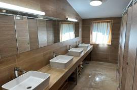 Luxury 5 Bed Holiday Home For Sale in Budinscina