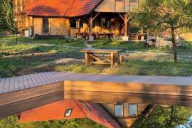 Luxury 5 Bed Holiday Home For Sale in Budinscina
