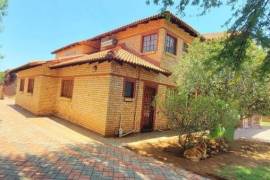 Stunning 5 Bed House For Sale In Mmabatho, South Africa Stunning 5 Bed House For Sale In Mmabatho, South Africa