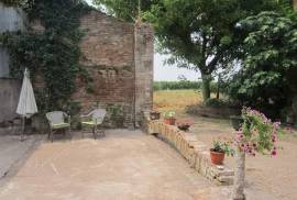 Stunning 6 Bedroom Estate For Sale in Giacciano Veneto Italy