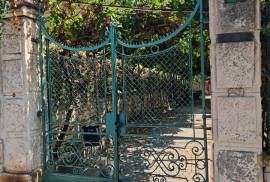 Excellent 5 Bed House for Development for Sale in Pula Istria