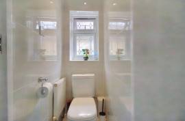 Stunning 4 Bed Semi Detached House For Sale in Pinner Middlesex United