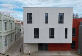 2-Bedroom Apartment with Private Terrace | Portimão