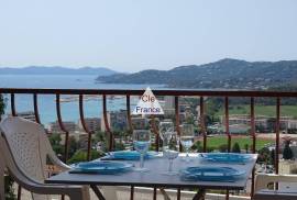Beautiful Studio Apartment with Sea View