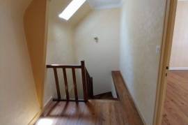 Detached House with Garden Detached House with Garden