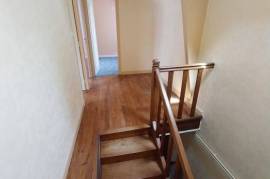Detached House with Garden Detached House with Garden