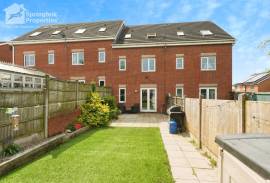 4 bedroom, Town house for sale