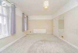 3 bedroom, Terraced House for sale