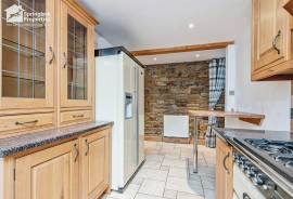 2 bedroom, Cottage for sale