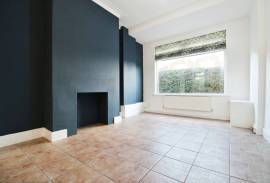 3 bedroom, Terraced House for sale
