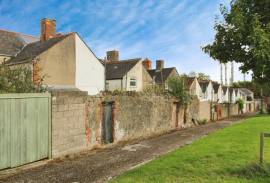 3 bedroom, Terraced House for sale