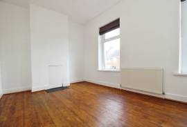 3 bedroom, Terraced House for sale