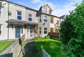 4 bedroom, Terraced House for sale