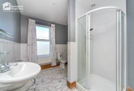 4 bedroom, Terraced House for sale