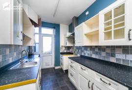 4 bedroom, Terraced House for sale