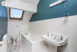 4 bedroom, Terraced House for sale