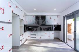 Brand New 2+1 Bedroom Townhouse with Large Terrace Areas