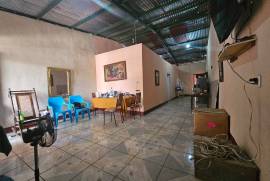Superb 2 Bedroom House For Sale in Managua