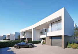 Luxury 4-bedroom villa with stunning views, 300m from Camilo Beach
