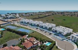 Luxury 4-bedroom villa with stunning views, 300m from Camilo Beach