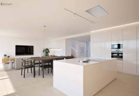 Luxury 4-bedroom villa with stunning views, 300m from Camilo Beach